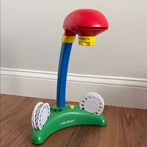 Lakeshore Trace & Draw Projector